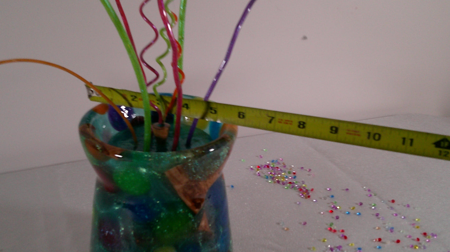 Epoxy vase with wood and epoxy flowers