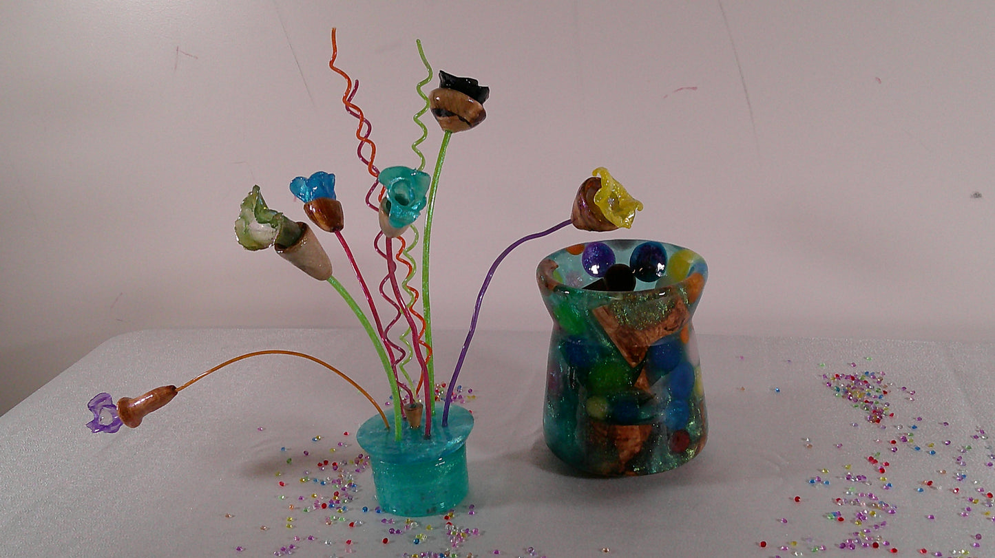 Epoxy vase with wood and epoxy flowers