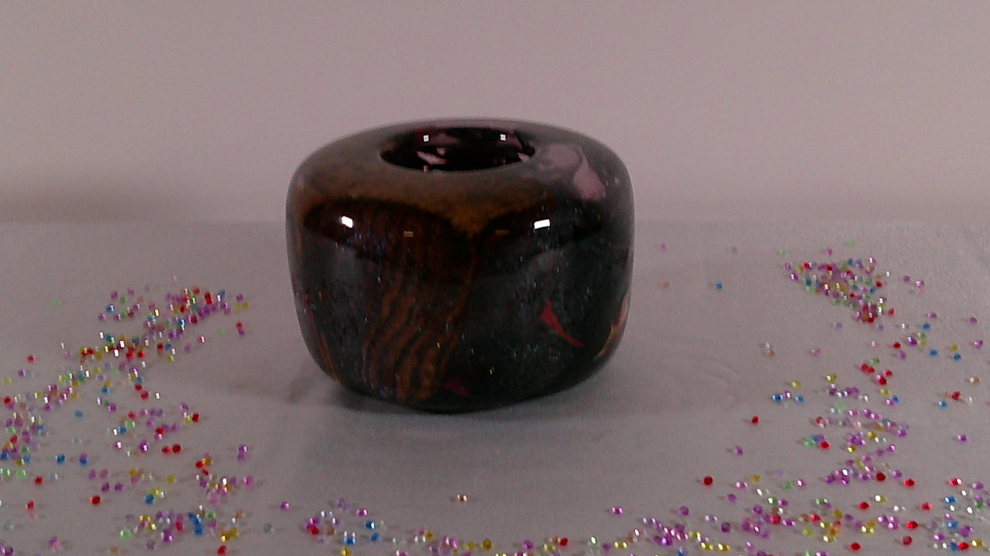 Epoxy with wood vase with real leather preserved inside
