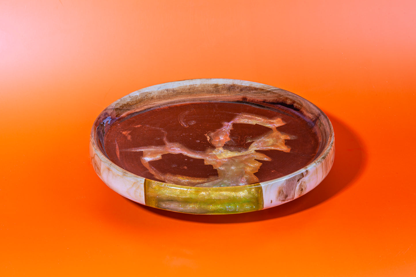 Resin plate