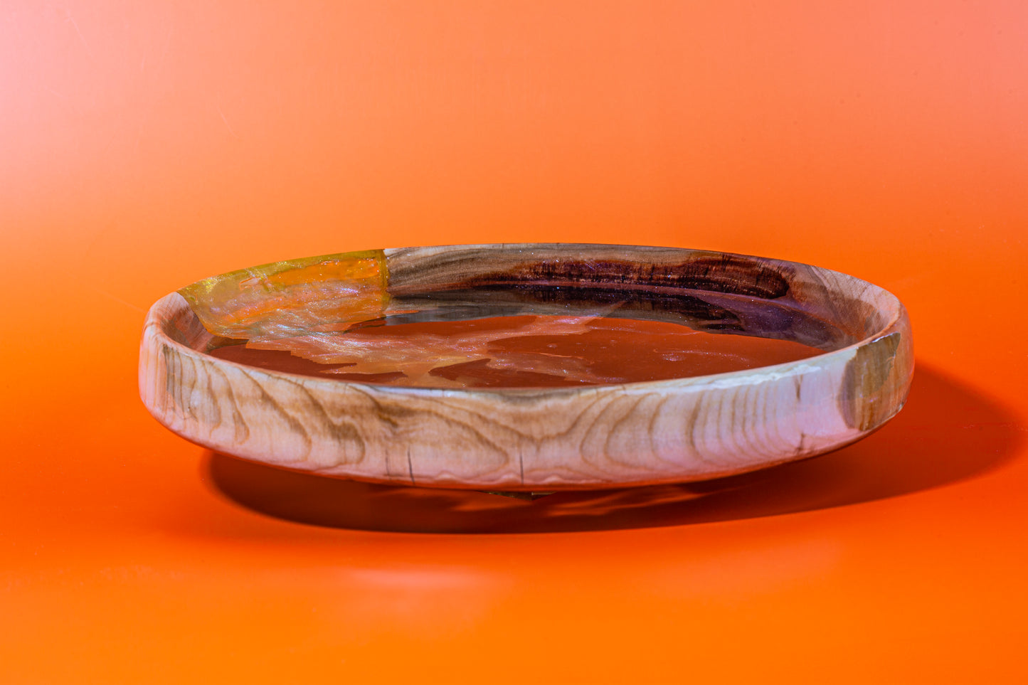 Resin plate