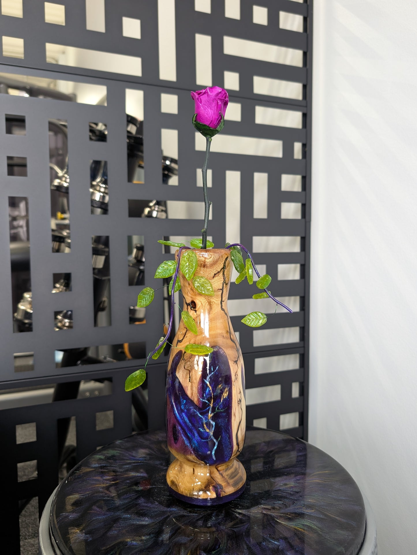 Vase wood with epoxy and preserved roses
