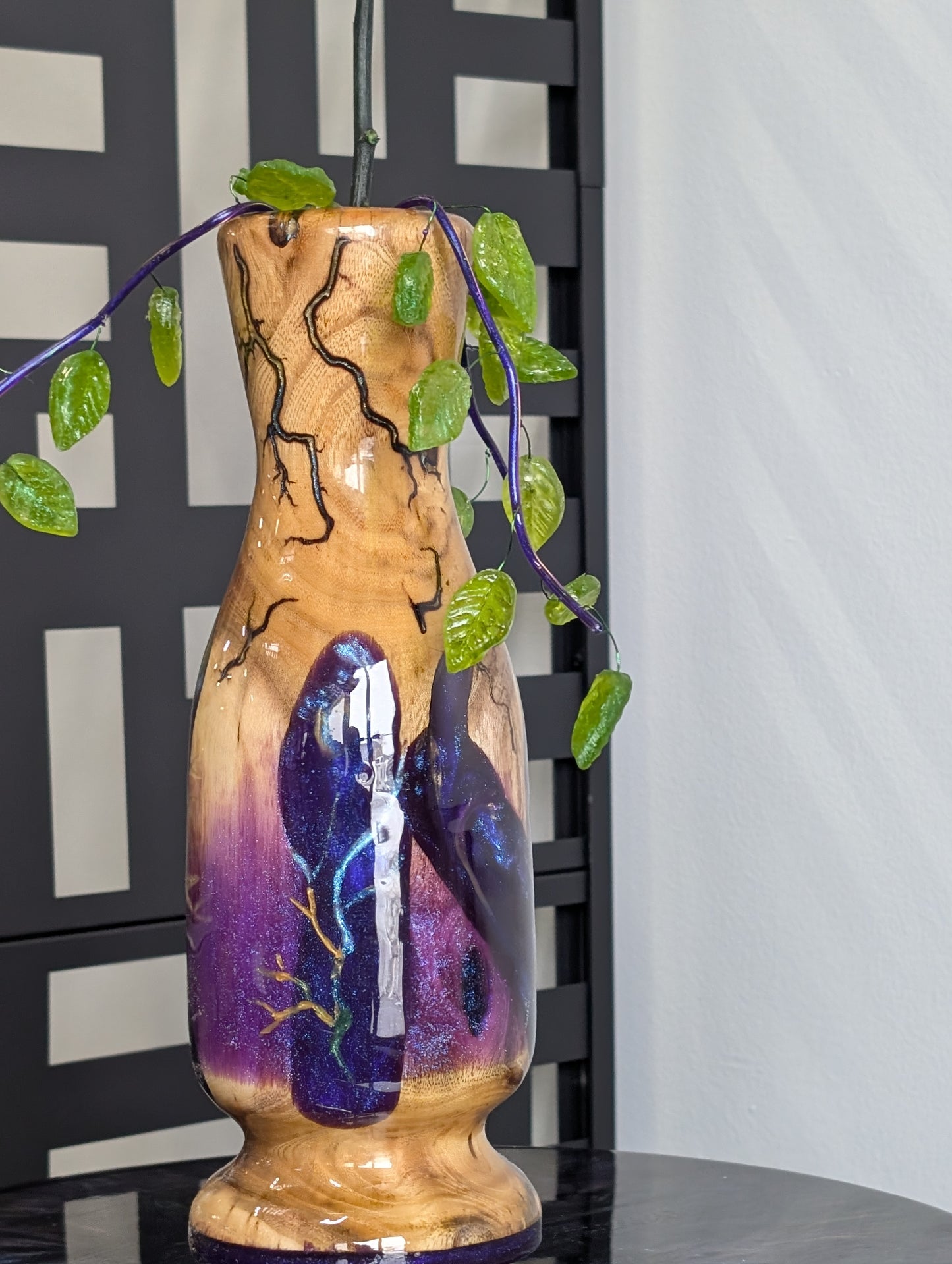 Vase wood with epoxy and preserved roses