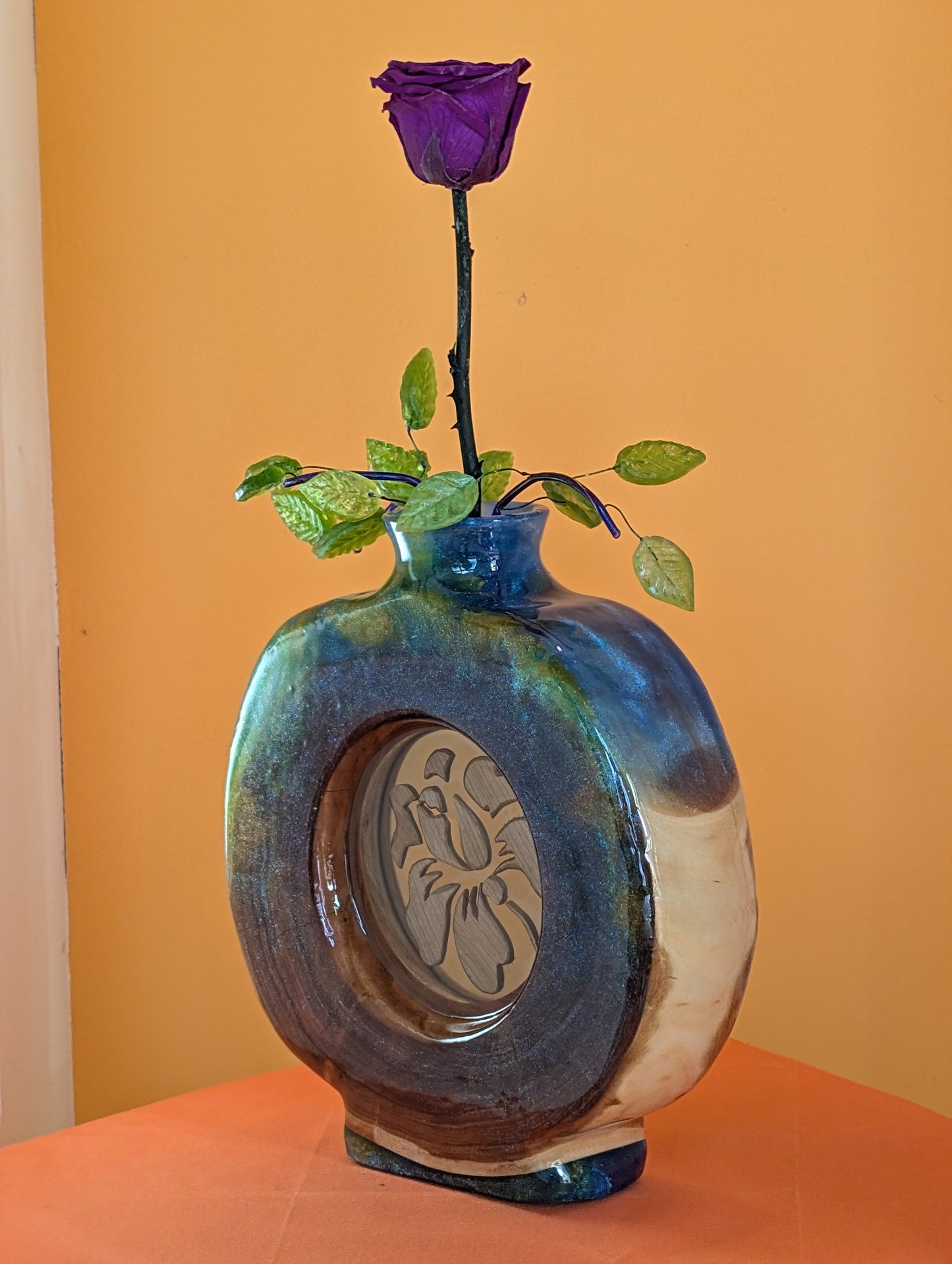 Cherry vase with real preserved roses