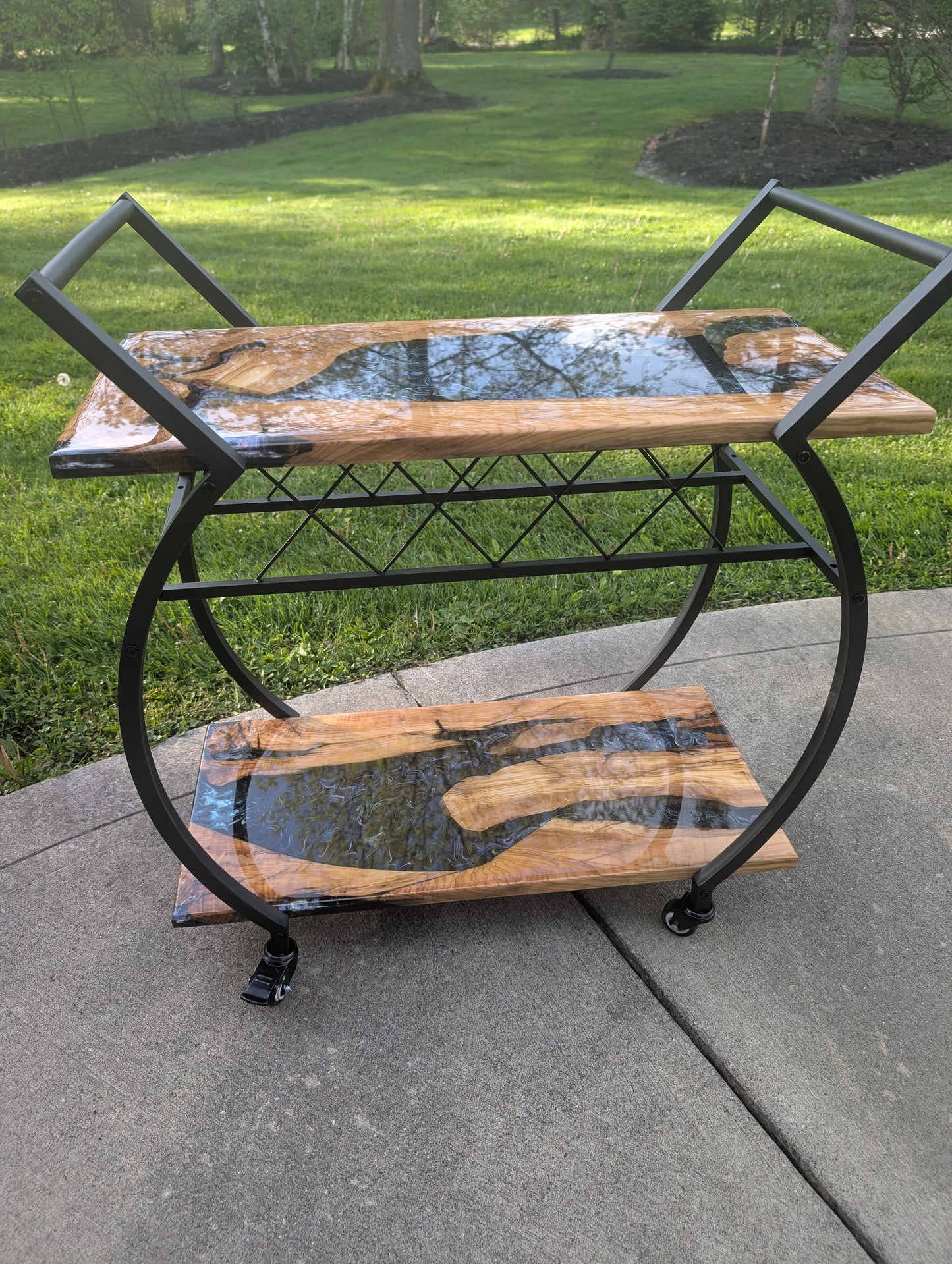 Bar card, olive wood and epoxy