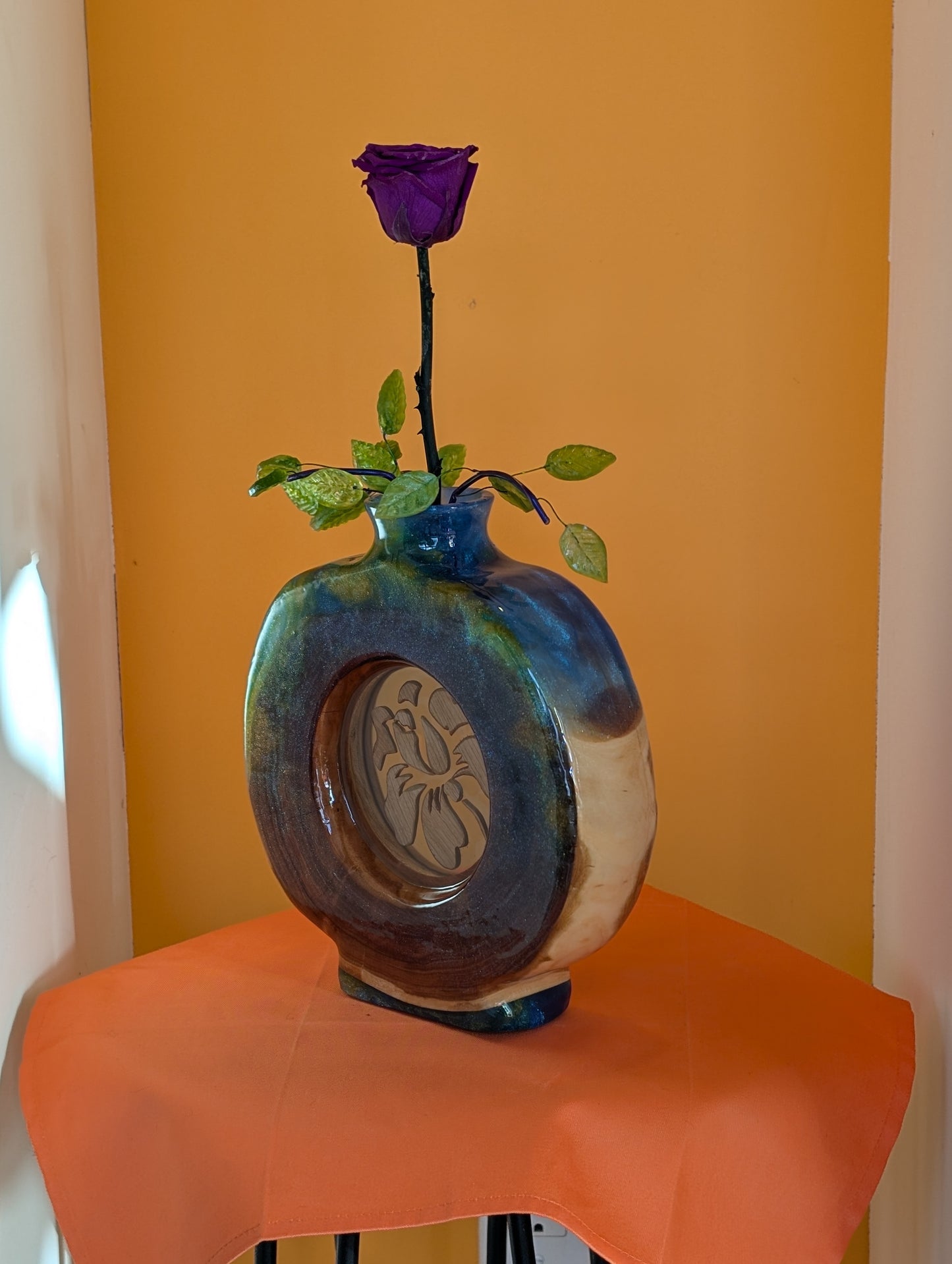 Cherry vase with real preserved roses